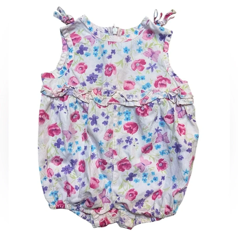 Four-Piece Baby Girls Bundle 0-3 Months